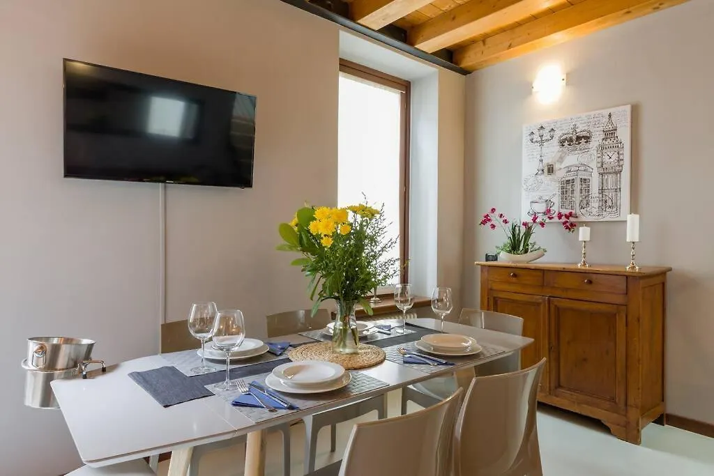 ***Penthouse 4 Min To Arena Inside Fortress Wall ! Verona Apartment