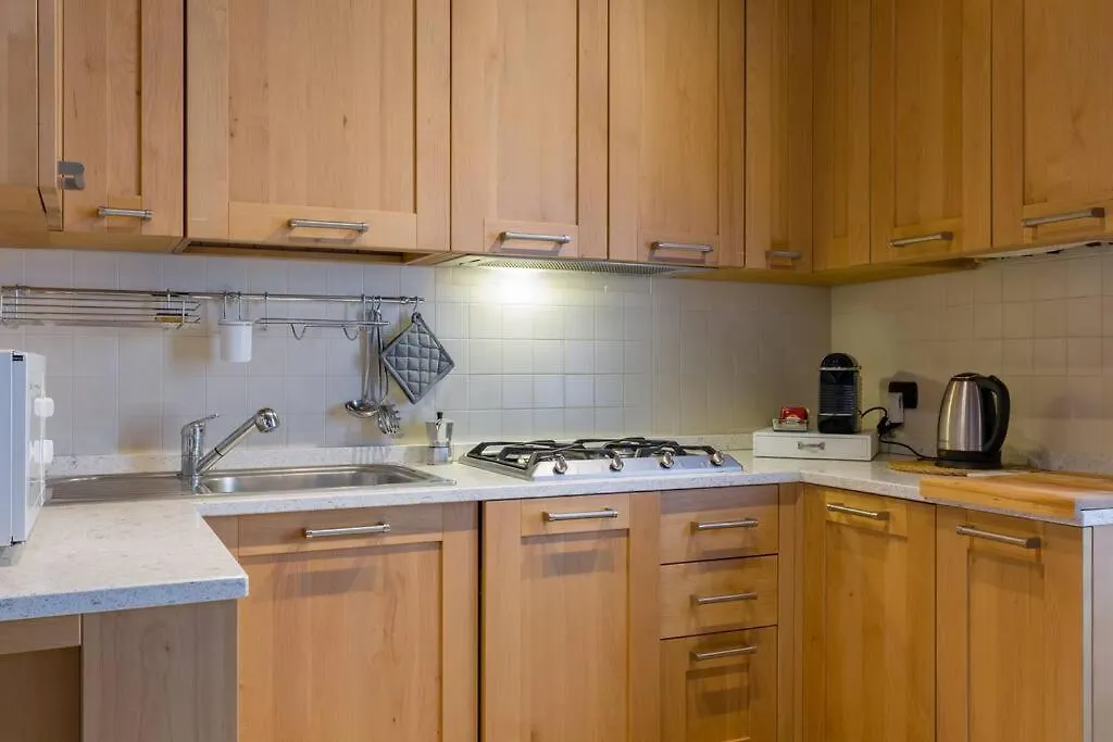 Apartment ***Penthouse 4 Min To Arena Inside Fortress Wall ! Verona
