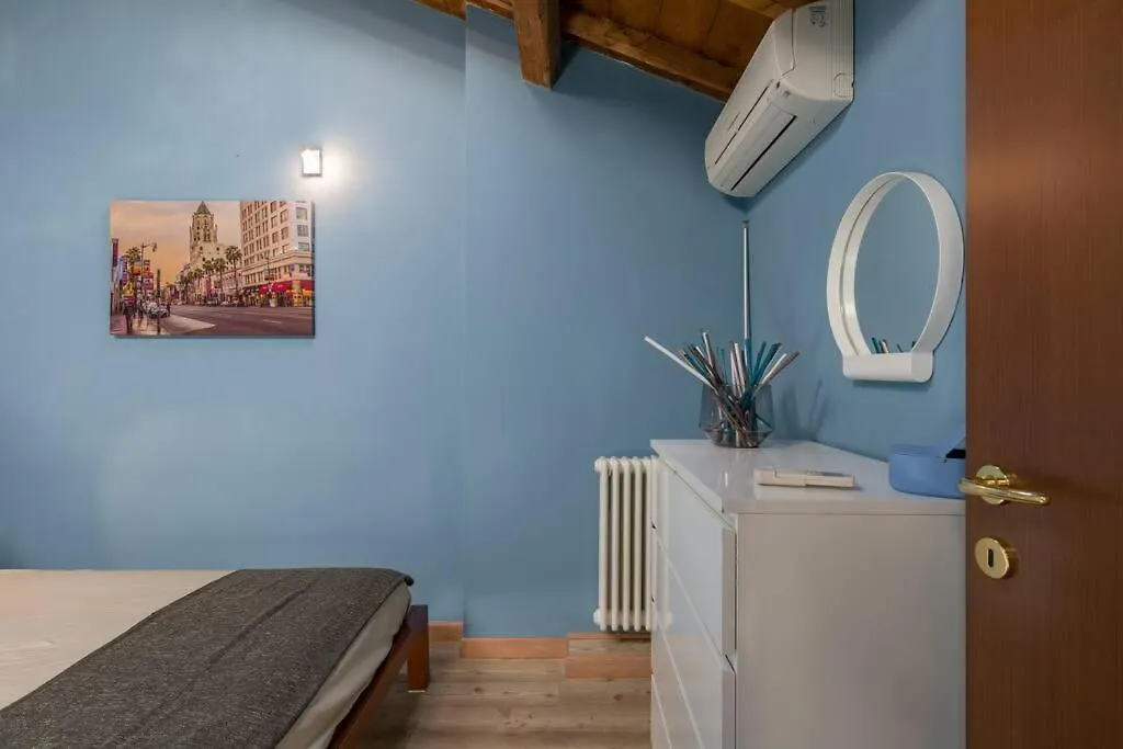 Apartment ***Penthouse 4 Min To Arena Inside Fortress Wall ! Verona Italy