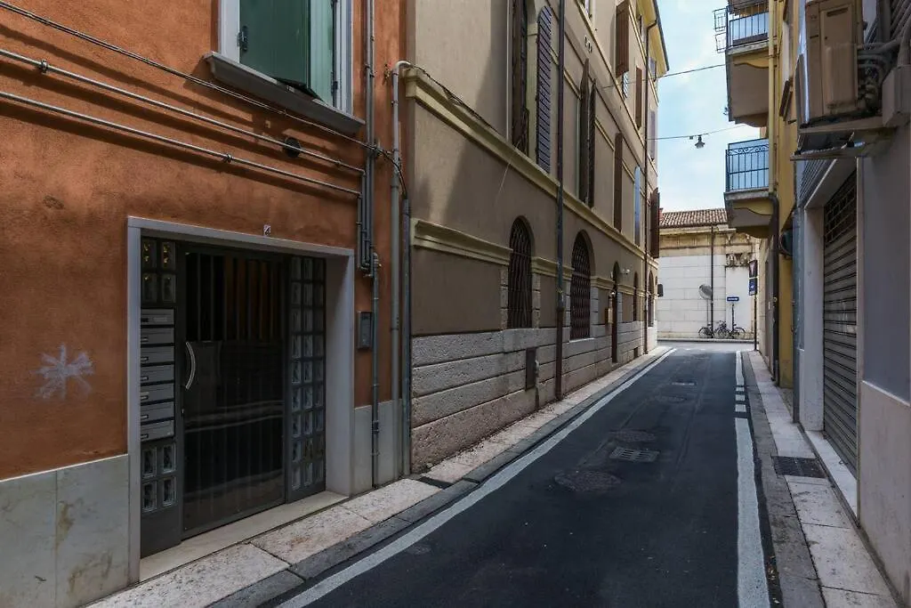 ***Penthouse 4 Min To Arena Inside Fortress Wall ! Verona